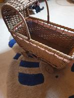 Rieten poppenwagen, Ophalen of Verzenden