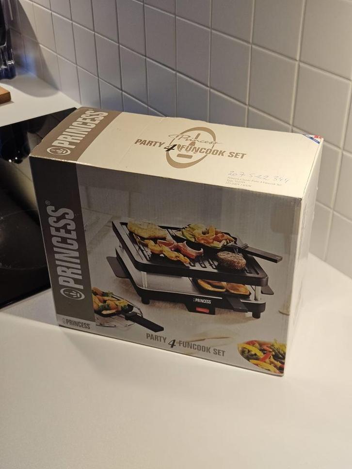 Nieuw funcook gourmetstel Princess 4 personen, Elektronische apparatuur, Gourmetstellen, Nieuw, 4 t/m 7 personen, Ophalen of Verzenden