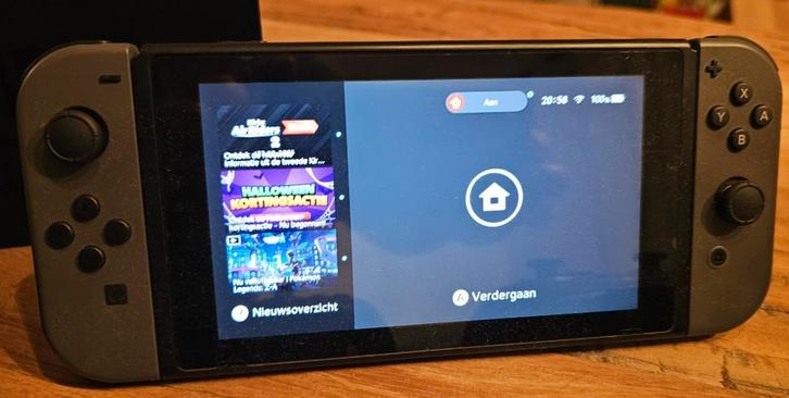 Nintendo switch pakket, Games en Spelcomputers, Spelcomputers | Nintendo Switch, Zo goed als nieuw, Switch Original, Met 2 controllers