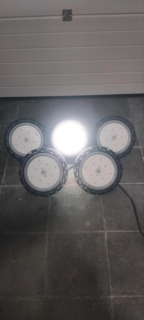 LED lampen, Huis en Inrichting, Lampen | Spots, Zo goed als nieuw, Plafondspot of Wandspot, Metaal of Aluminium, Led, Ophalen of Verzenden