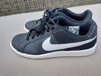 Nike court royal maat 40, Ophalen