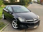 Opel Astra gtc 1.9, Auto's, Voorwielaandrijving, 4 cilinders, Leder en Stof, Zwart