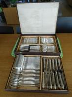 Vintage bestekkoffer met zilveren bestek, Huis en Inrichting, Keuken | Bestek, Ophalen, Zo goed als nieuw, Zilver, Bestekset