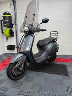 Vespa sprint A klasse, Ophalen, Zo goed als nieuw, Vespa