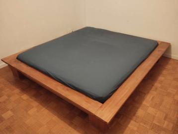 180x200 bois massif, Enlèvement, Utilisé, 180 cm, 200 cm