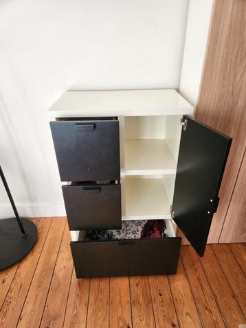 Commode 3T + 1P beschikbaar voor biedingen