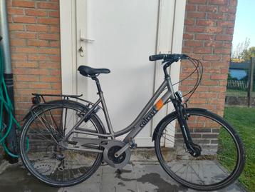 Damesfiets meisjesfiets studentenfiets stadfiets kotfiets  beschikbaar voor biedingen