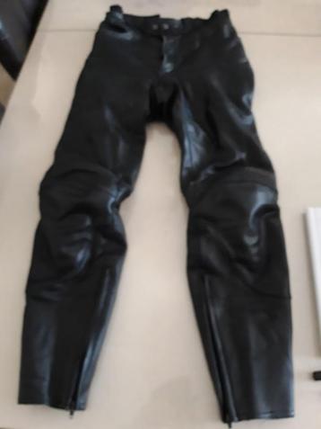 MQP leren motorbroek beschikbaar voor biedingen