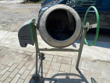 Betonmixer van het merk Betomix beschikbaar voor biedingen