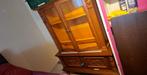 Vitrine kast vol hout, Huis en Inrichting, Kasten | Vitrinekasten, 100 tot 150 cm, Ophalen of Verzenden, 150 tot 200 cm, 25 tot 50 cm