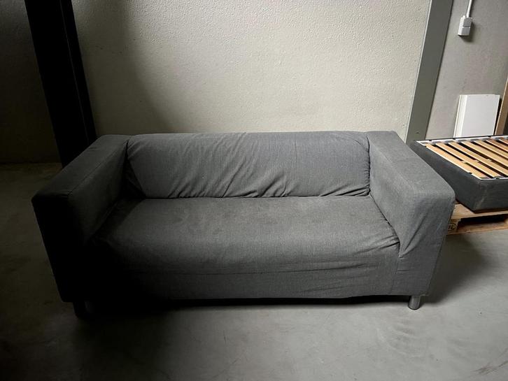 KLIPPAN 2-zitsbank, Vissle grijs - moet weg voor 23/11, Huis en Inrichting, Zetels | Zetels, Gebruikt, Rechte bank, Tweepersoons