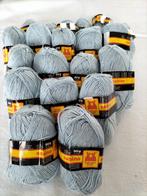 Pelote de laine Sabina (20 pelotes bleu )., Comme neuf, Aiguille, Enlèvement ou Envoi