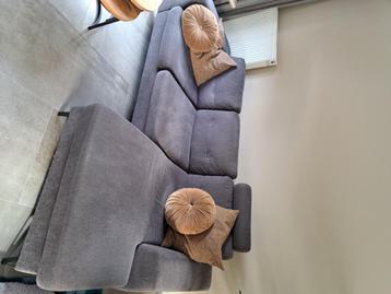 zitbank beschikbaar voor biedingen