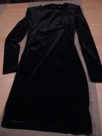 mooie zwarte jurk in zacht flanel, Kleding | Dames, Mango, Ophalen of Verzenden, Zo goed als nieuw, Maat 36 (S)