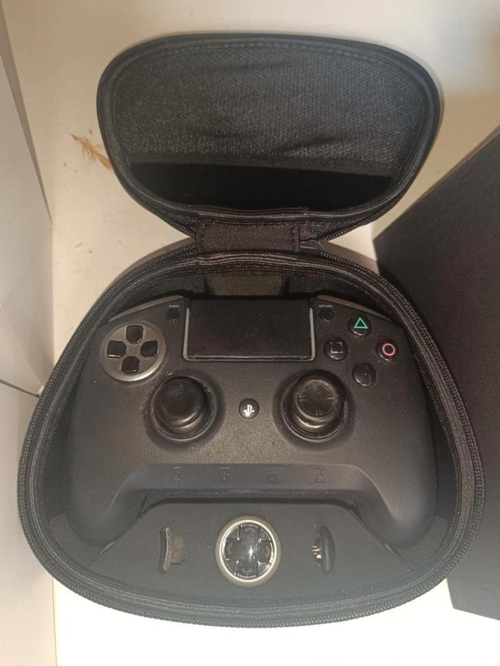 Razer bakje PS4 zonder kabel., Games en Spelcomputers, Spelcomputers | Sony PlayStation 4, Ophalen of Verzenden