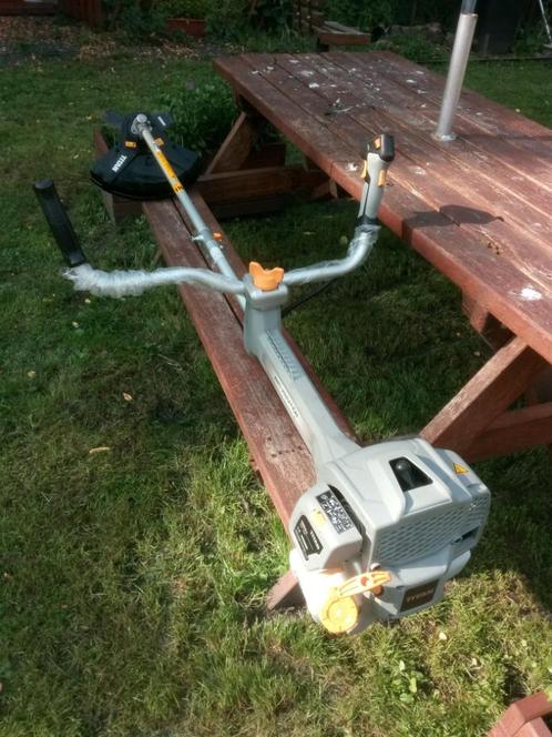 débroussailleuse thermique roto lame ou roto fil, Tuin en Terras, Bosmaaiers, Zo goed als nieuw, Benzine, Ophalen