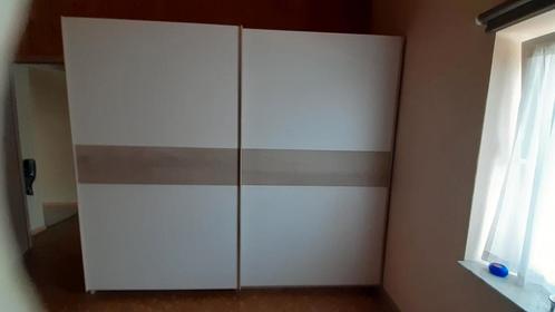 Kleerkast met schuifdeuren, Huis en Inrichting, Kasten | Kleerkasten, Zo goed als nieuw, Ophalen