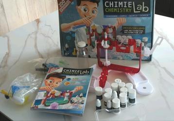 Chemielab - complete set met 200 experimenten beschikbaar voor biedingen