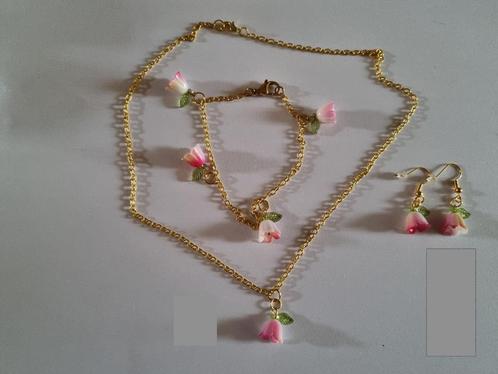 Oorbellen - Set „Spring Flowers”, Handtassen en Accessoires, Oorbellen, Nieuw, Hangers, Goud, Roze, Ophalen of Verzenden