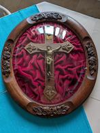 bolle glazen koepel kruisbeeld hout, stof, glas ovaal..., Antiek en Kunst, Antiek | Religieuze voorwerpen, Ophalen