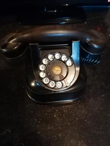 Téléphone RTT.  disponible aux enchères