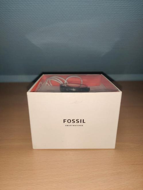 Fossil GEN 4 Q Explorist HR smartwatch (black), Handtassen en Accessoires, Smartwatches, Gebruikt, Zwart, Afstand, Calorieverbanding