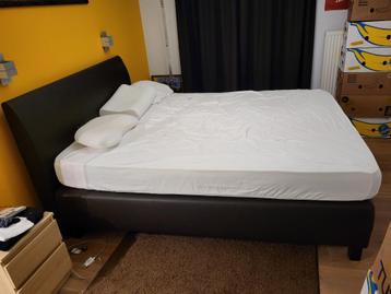 Boxspring (2 personen, zonder matras) beschikbaar voor biedingen