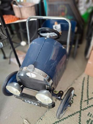 trapauto en scooter schommel beschikbaar voor biedingen