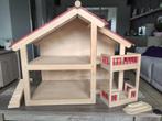 Groot houten poppenhuis met toebehoren, Ophalen, Gebruikt, Poppenhuis