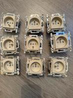 NIKO stopcontact, Ophalen, Zo goed als nieuw, Stopcontact