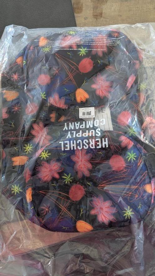Nieuw- Herschel Supply Co. | Kids Classic Duffle 24L - doodl, Handtassen en Accessoires, Tassen | Reistassen en Weekendtassen