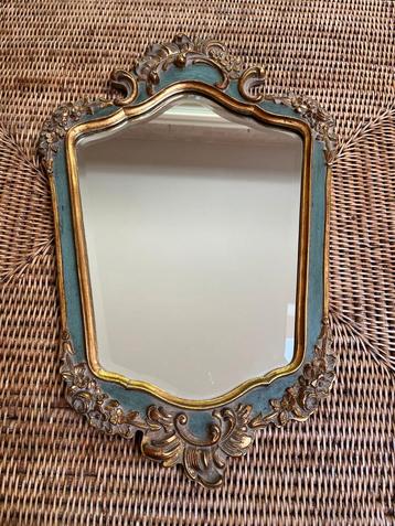 Brocante spiegel beschikbaar voor biedingen