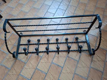 Porte-manteau en fer forget noir  beschikbaar voor biedingen