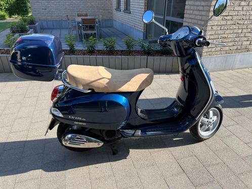 VESPA LX 125 Blauw slechts 2800 km - 2 stuks beschikbaar, Motoren, Motoren | Piaggio, Particulier, Scooter, Ophalen