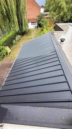 Grijze metalen dakplaten met 12 cm isolatie, Kunststof, Gebruikt, 15 m² of meer, Grijs