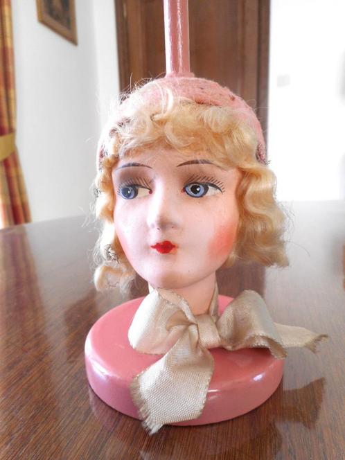 Porte-chapeau 1920 avec tête de femme au chapeau rose - Rare, Handtassen en Accessoires, Overige Accessoires, Gebruikt, Ophalen of Verzenden