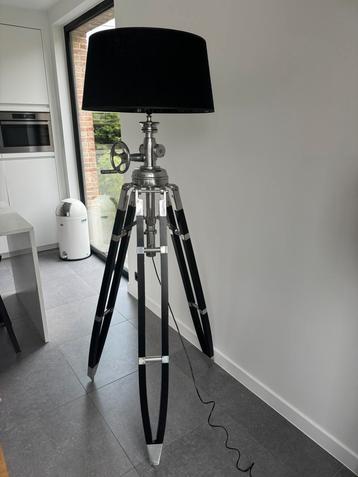 Lampe lourde à 3 points. Grand format, Enlèvement, Métal, Landelijke stijl, 150 à 200 cm