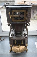 Antieke gietijzeren kachel met koperen ornamenten ca. 1880, Huis en Inrichting, Kachels, Ophalen, Gebruikt, Vrijstaand, Hout