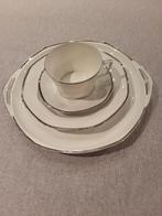  12-persoons koffieservies van Moritz Zdekauer (MZ), Enlèvement