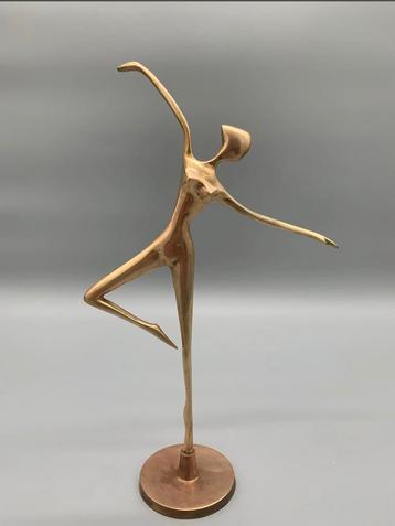 Messing Ballerina Op Koperen Voet 60's beschikbaar voor biedingen