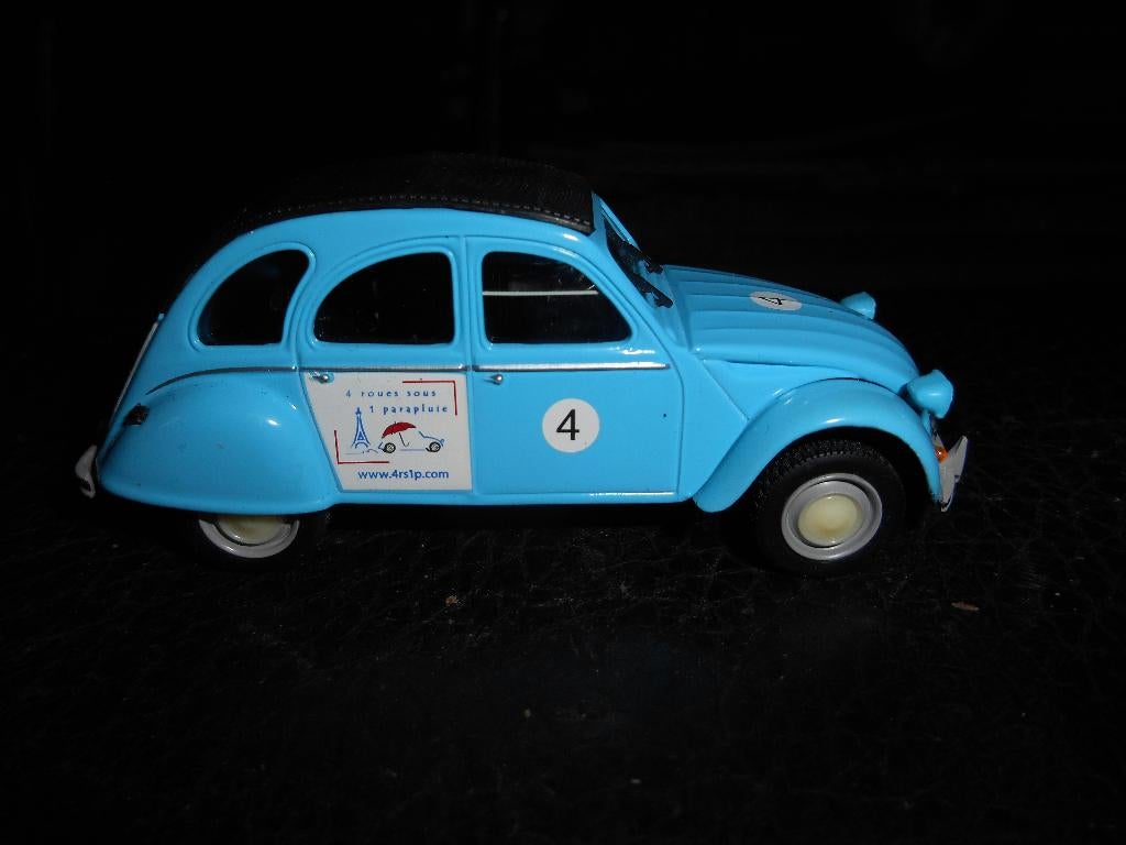 Norev 1/43 Citroën 2CV pub 4 roues sous un parapluie, Enlèvement ou Envoi, Norev