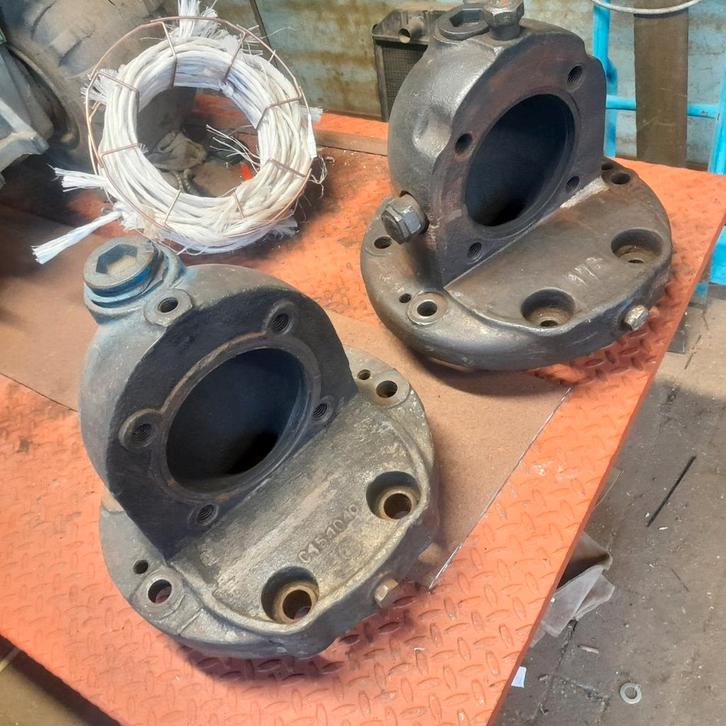 cilinderkop lanz bulldog en ursus, Articles professionnels, Agriculture | Pièces | Pneus, Jantes & Essieux, Enlèvement