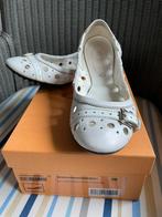 Tod’s ballerina maat 38, Kleding | Dames, Schoenen, Verzenden, Wit