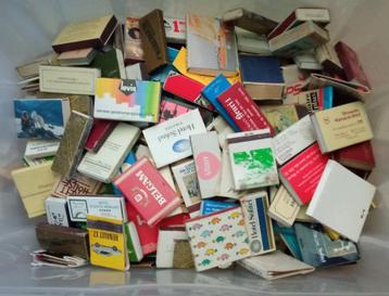 Collectionneurs! +de 1000 boîtes et pochettes d'allumettes beschikbaar voor biedingen