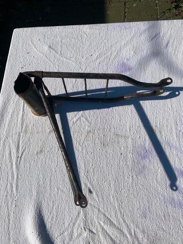 Solex onderdelen.  Bagagedrager oto 3800. Koffertje.  Tankje beschikbaar voor biedingen