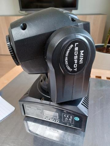 Moving heads  beschikbaar voor biedingen