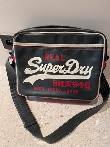 Superdry Mash-up Alumni sac en bandouillère  beschikbaar voor biedingen