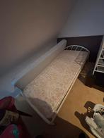 Ijzeren eenpersoonsbed met matras, Huis en Inrichting, Slaapkamer | Bedden, Ophalen, Zo goed als nieuw