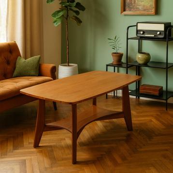 Prachtige vintage salontafel beschikbaar voor biedingen