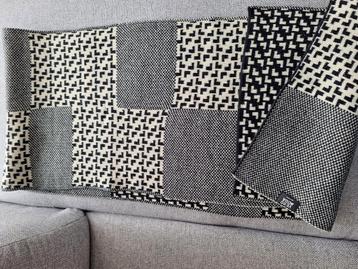 Nieuwe grote sjaal Vero Moda  beschikbaar voor biedingen